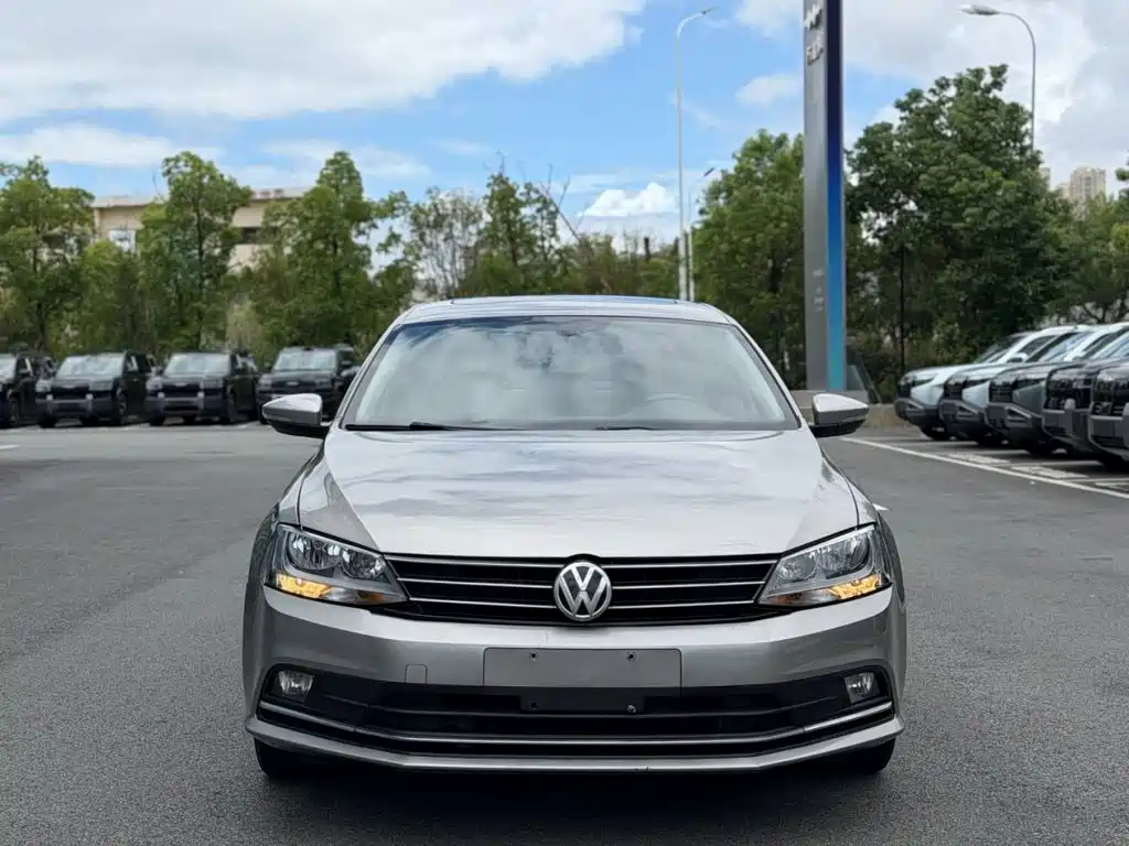 Volkswagen Sagitar — миниатюра 2