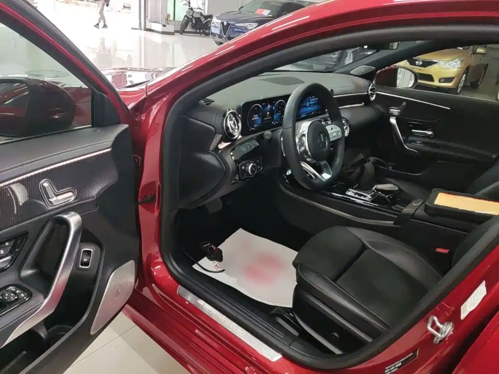 Mercedes-Benz A-Class — миниатюра 16
