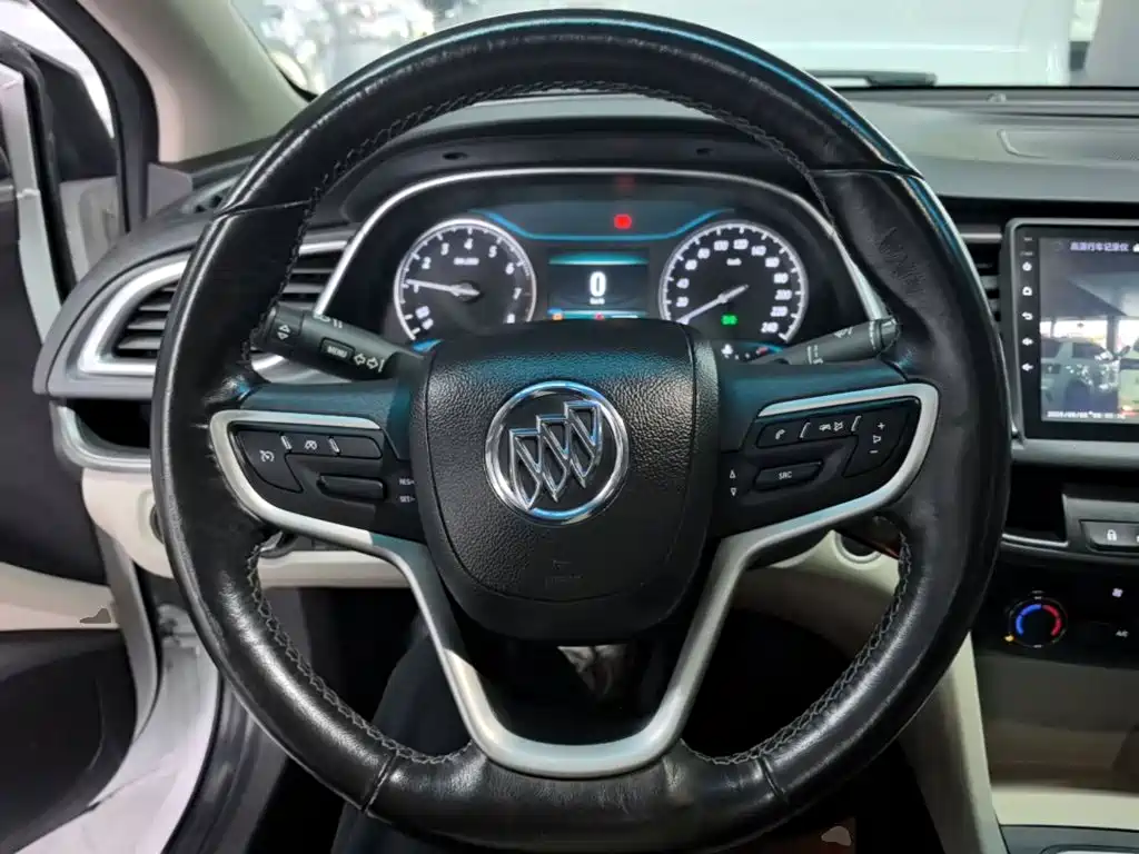 Buick Excelle — миниатюра 11