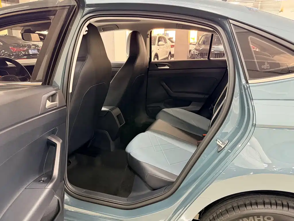 Volkswagen Lavida — миниатюра 10