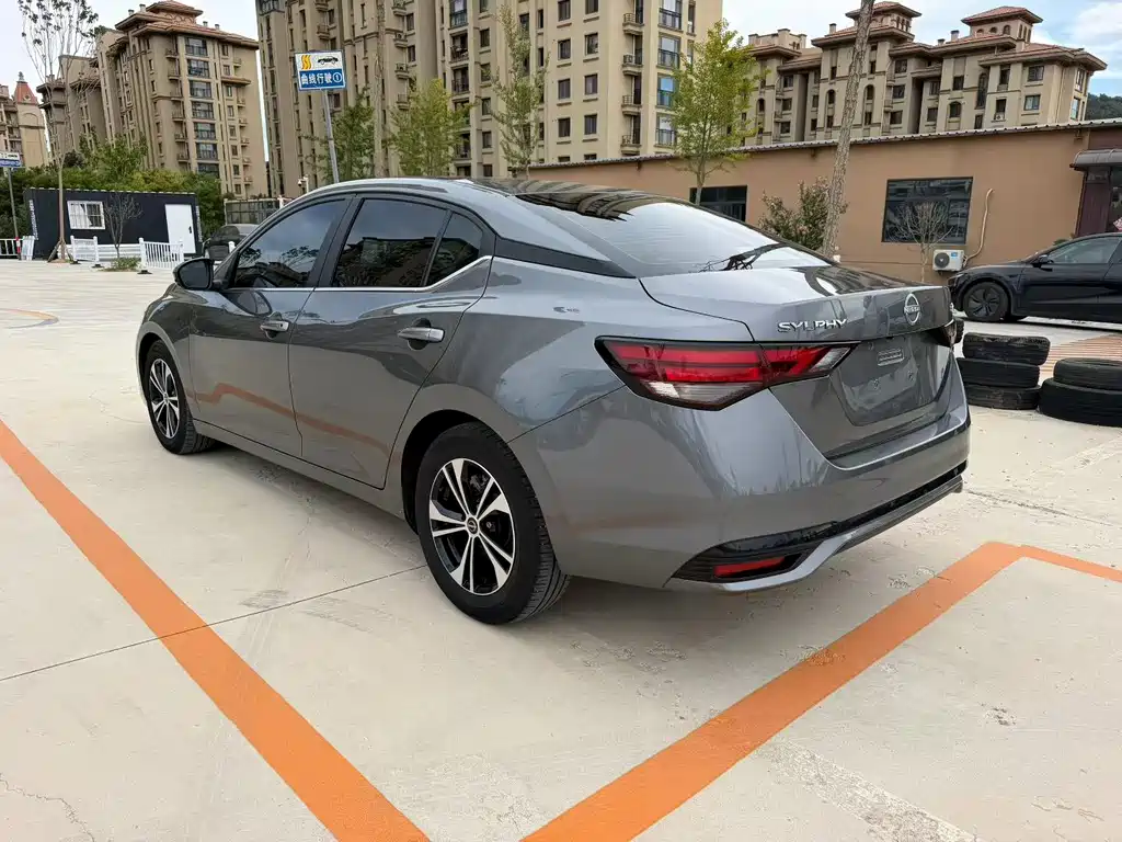 Nissan Sylphy — миниатюра 6
