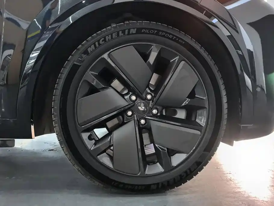 Li Auto Li L8 — миниатюра 6