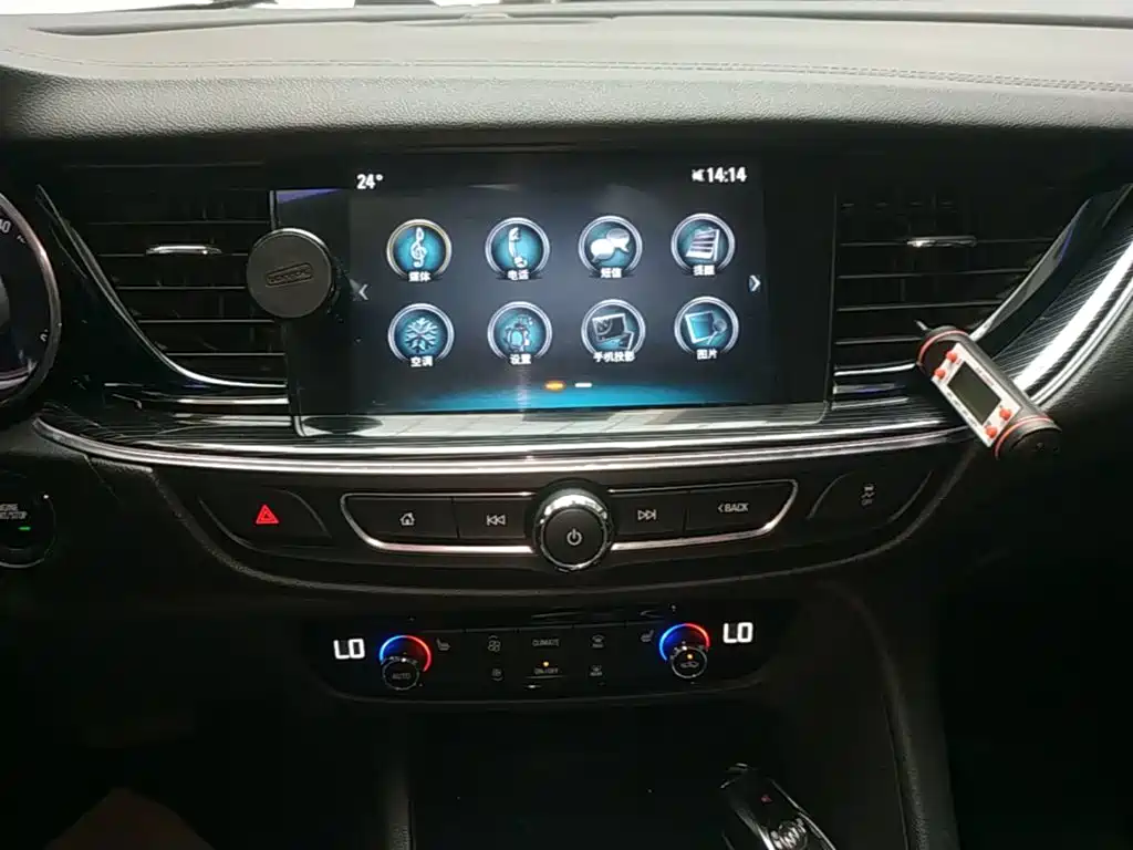 Buick Regal — миниатюра 13