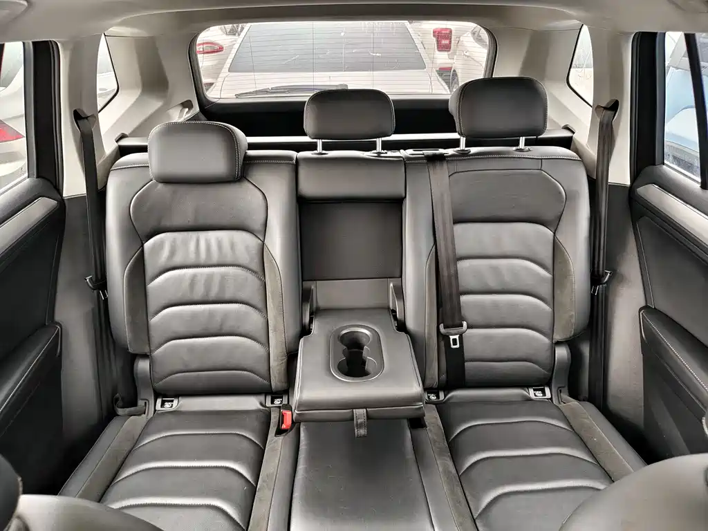 Volkswagen Tiguan L — миниатюра 12