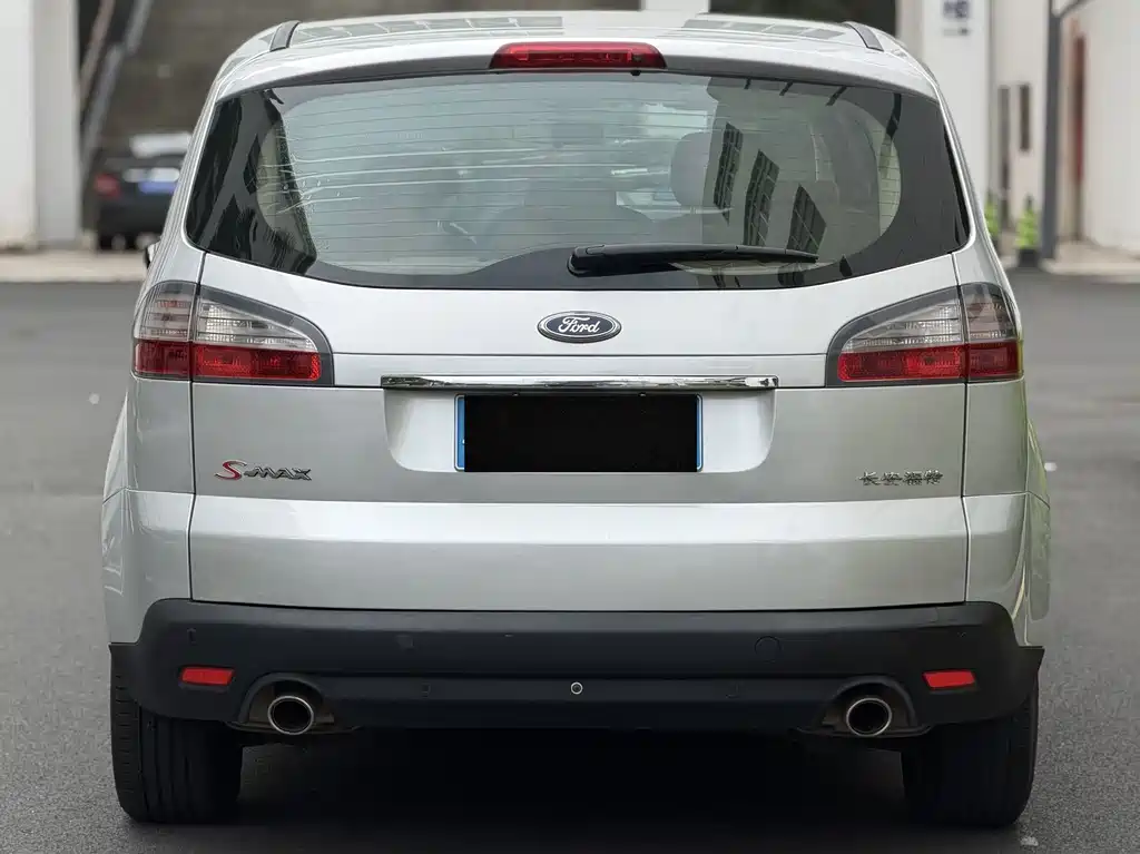 Ford Max — миниатюра 11
