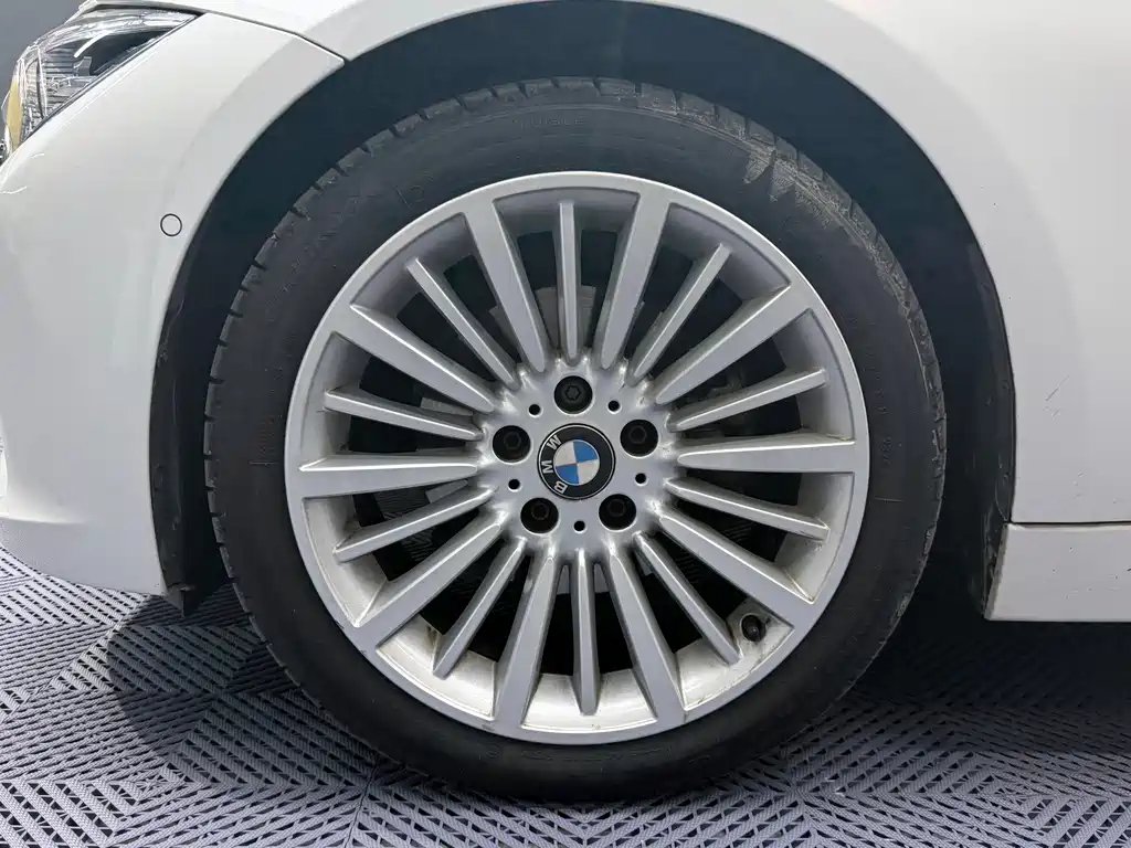 BMW 3 Series — миниатюра 5