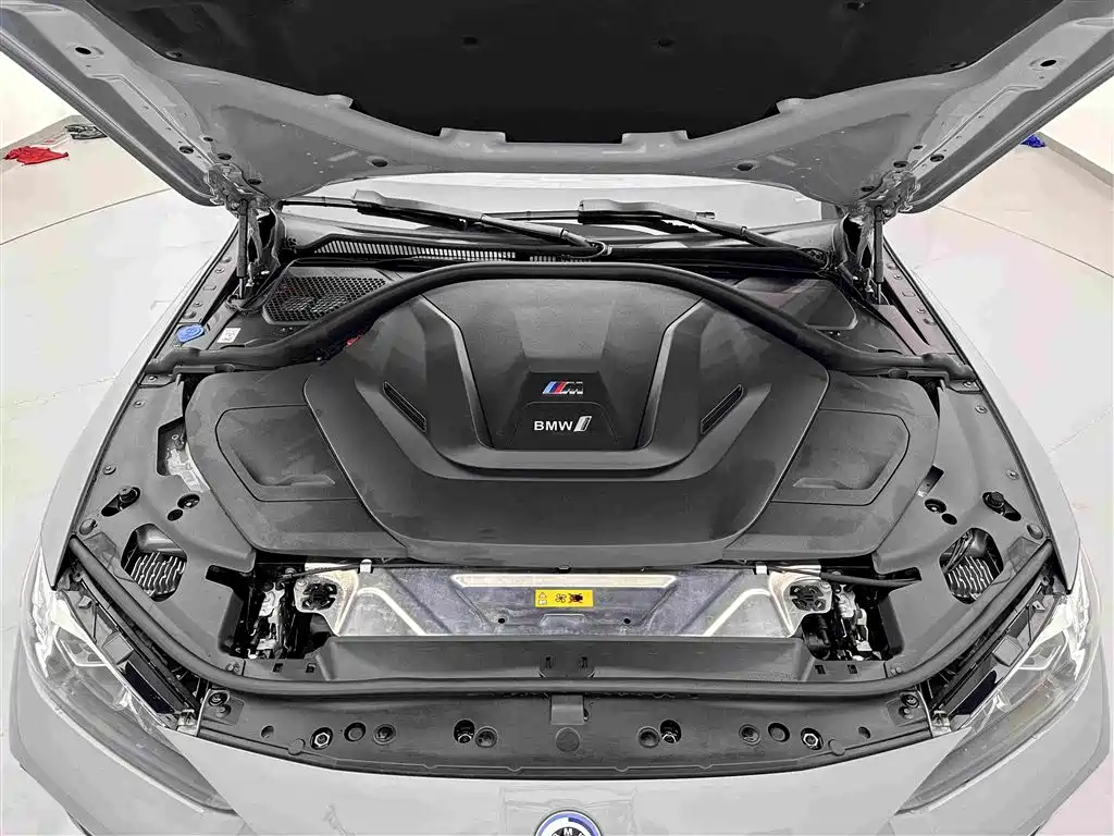 BMW i4 — миниатюра 24