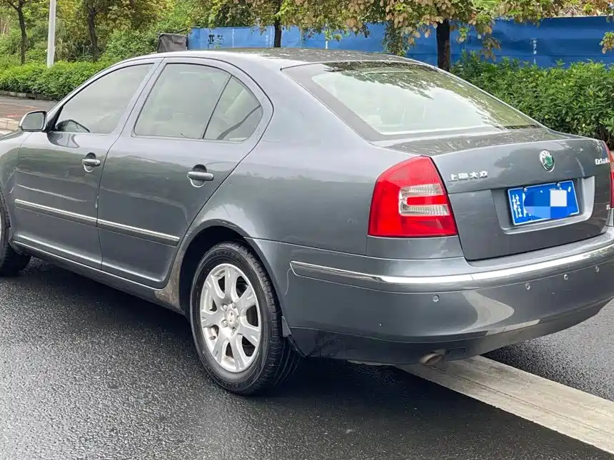 Skoda Octavia 2009 1.6L AT