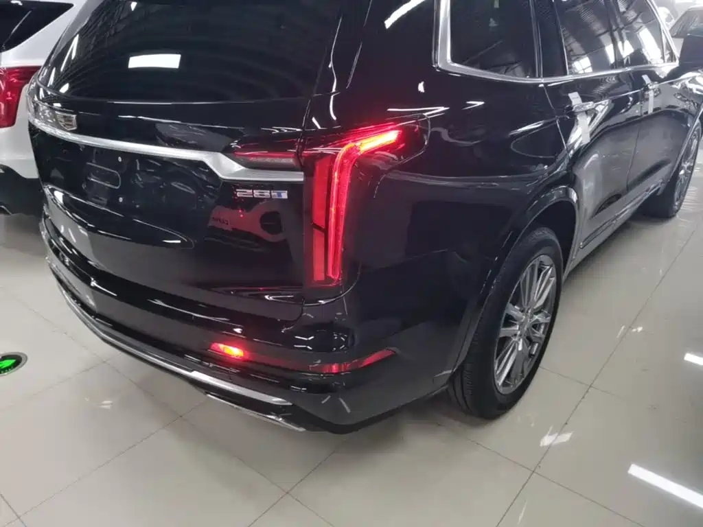 Cadillac XT6 — миниатюра 8