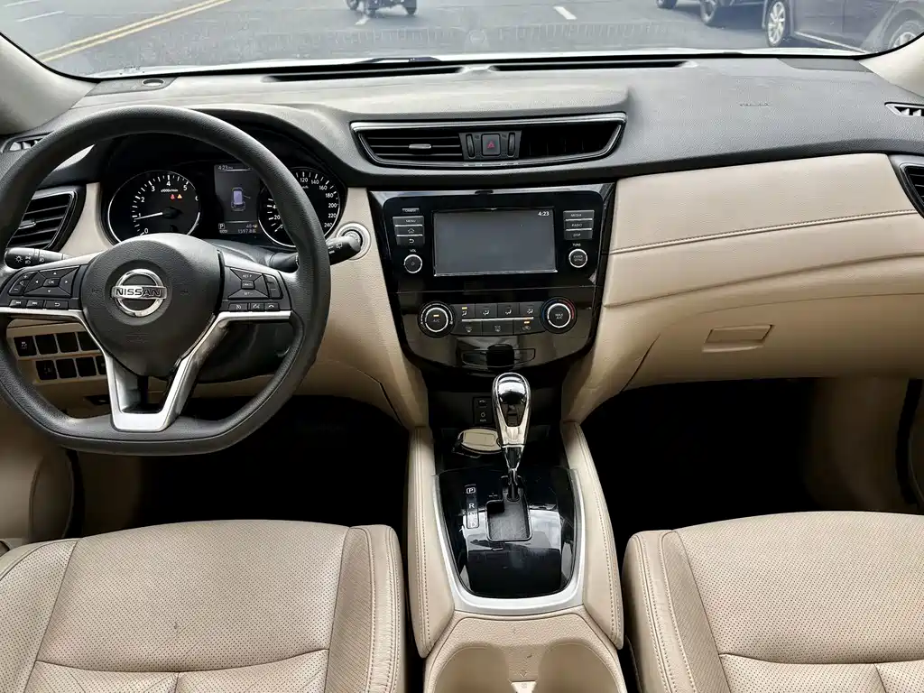 Nissan X-Trail — миниатюра 6