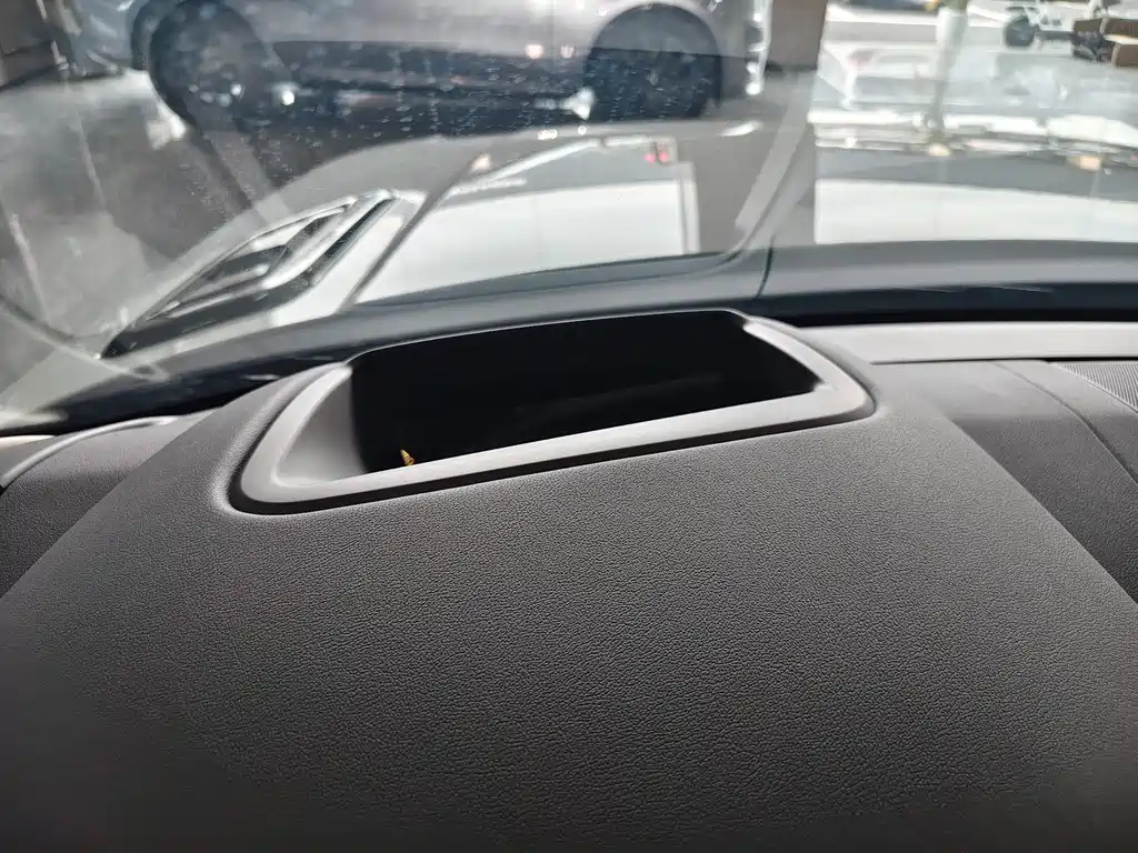 Land Rover Sport — миниатюра 10