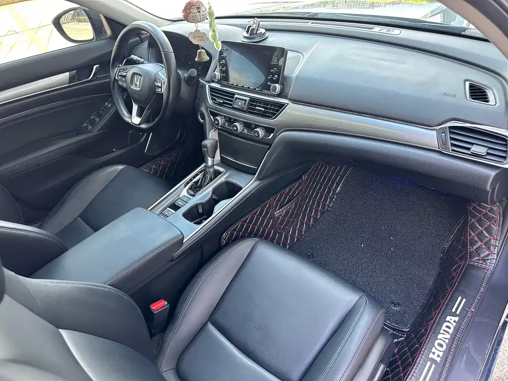 Honda Accord — миниатюра 11