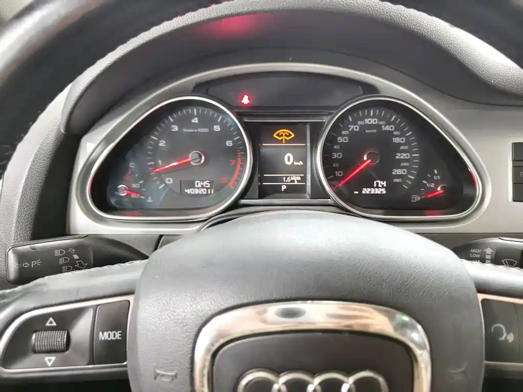 Audi Q7 — миниатюра 11