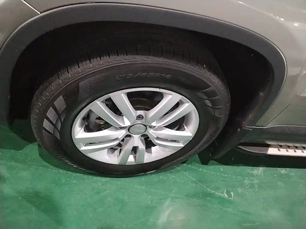 Volkswagen Tiguan — миниатюра 23