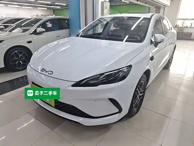 BYD Seal 05