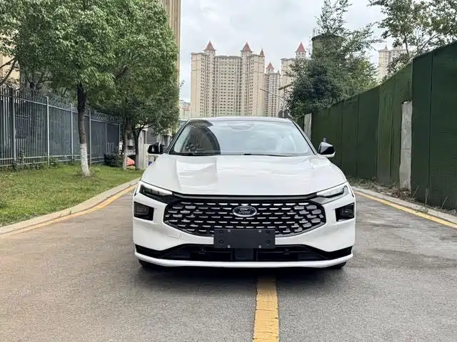 Ford Mondeo — миниатюра 2