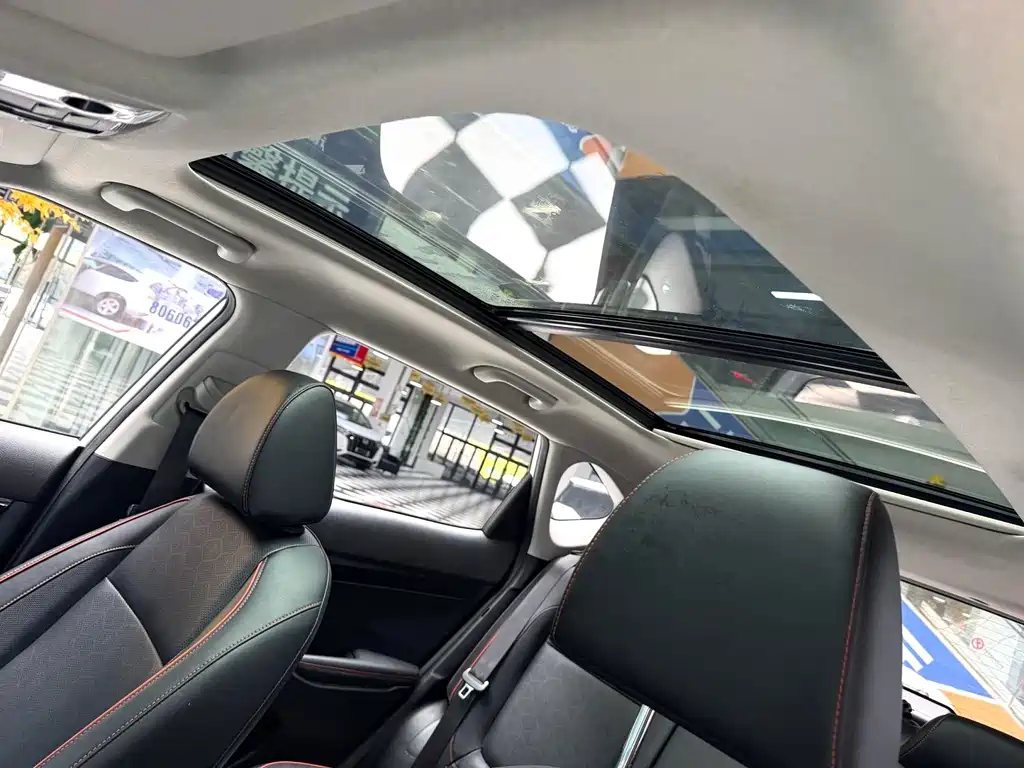 Kia Seltos — миниатюра 4