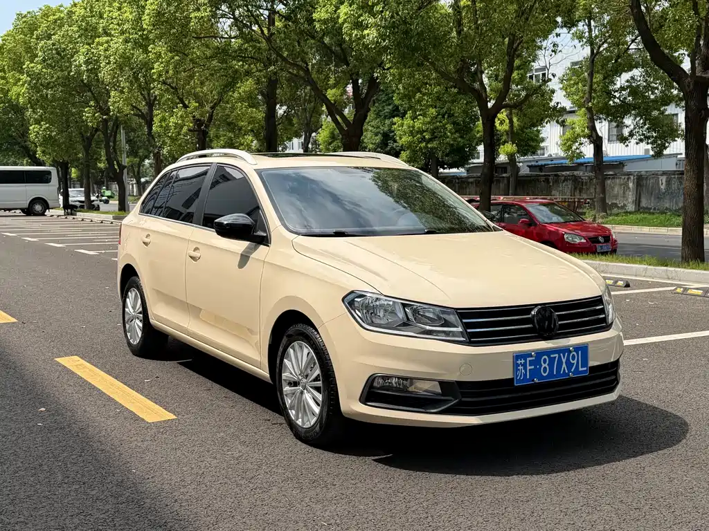 Volkswagen Santana — миниатюра 3