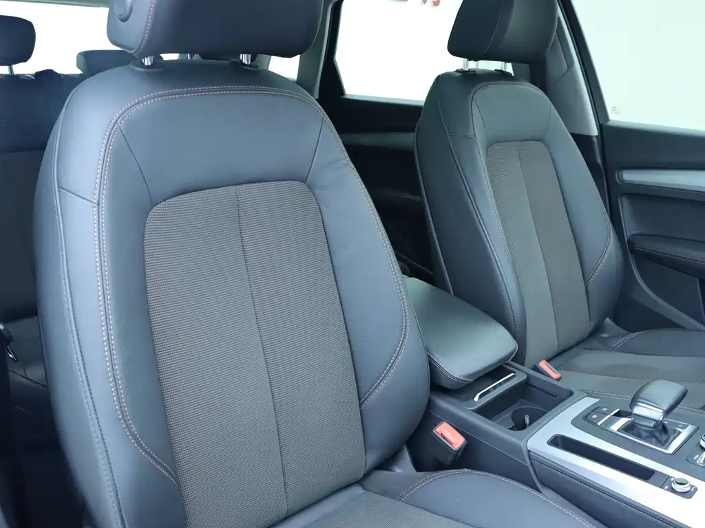 Audi Q5L 2018 40 TFSI Fashion V