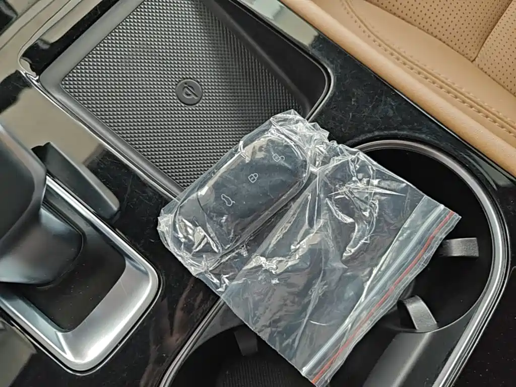 Li Auto Li ONE — миниатюра 9