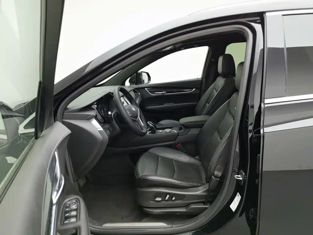 Cadillac XT5 — миниатюра 10