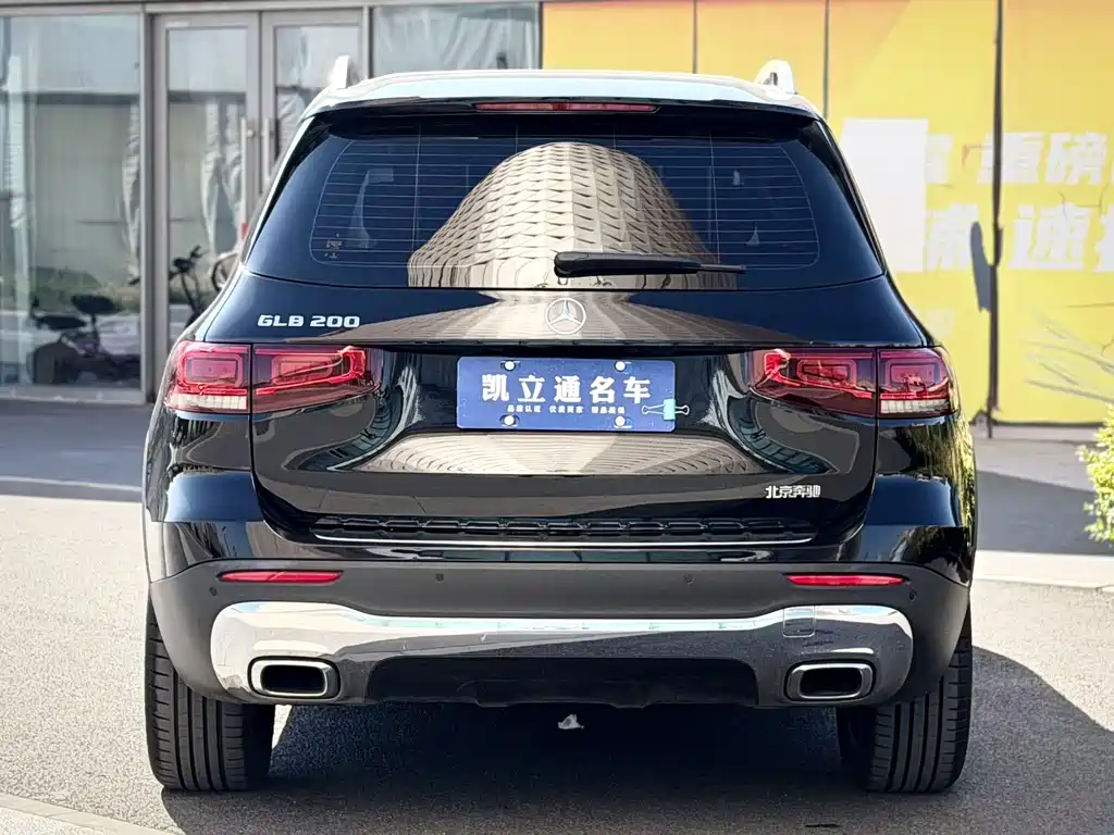 Mercedes-Benz GLB — миниатюра 3