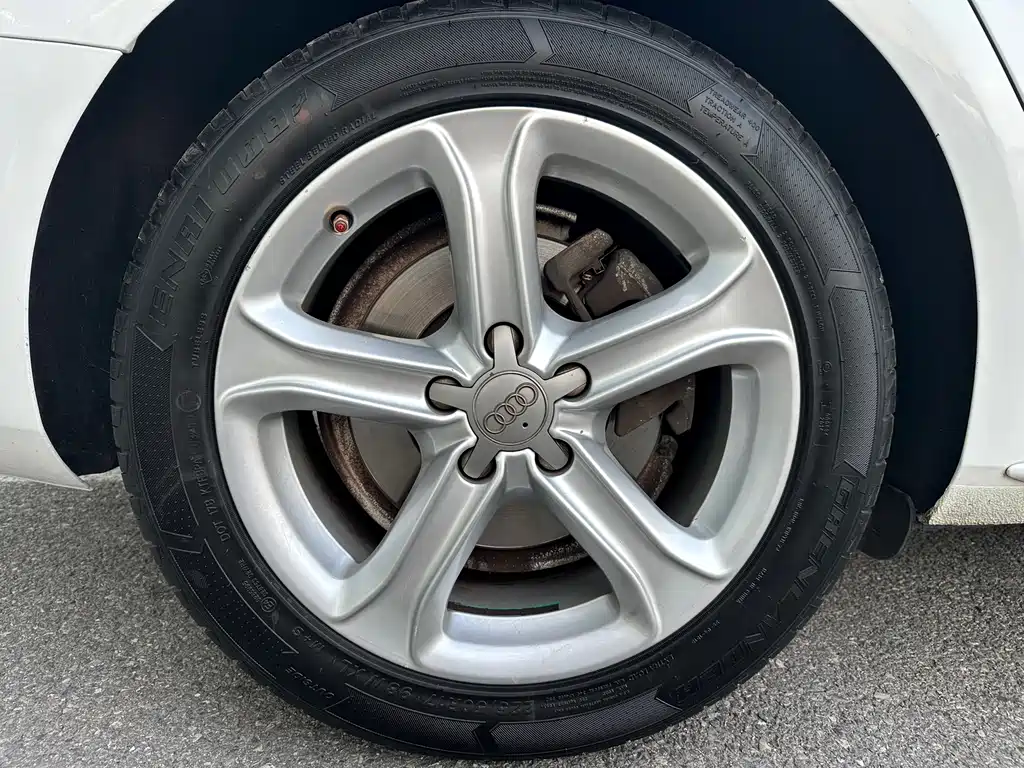Audi A4L — миниатюра 20