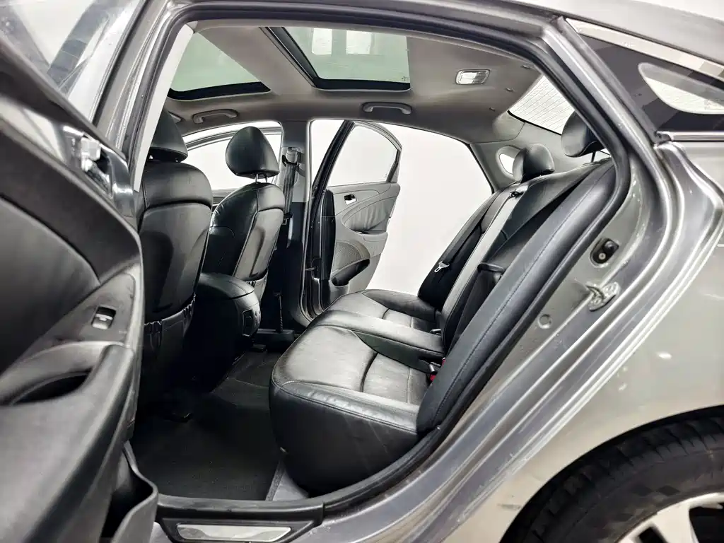 Hyundai Sonata — миниатюра 13