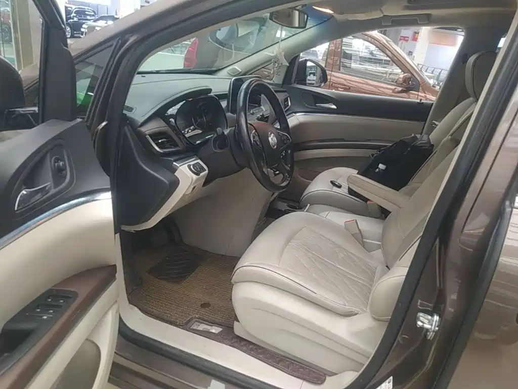 Buick GL8 — миниатюра 16