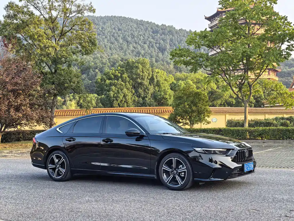 Honda Inspire — миниатюра 4