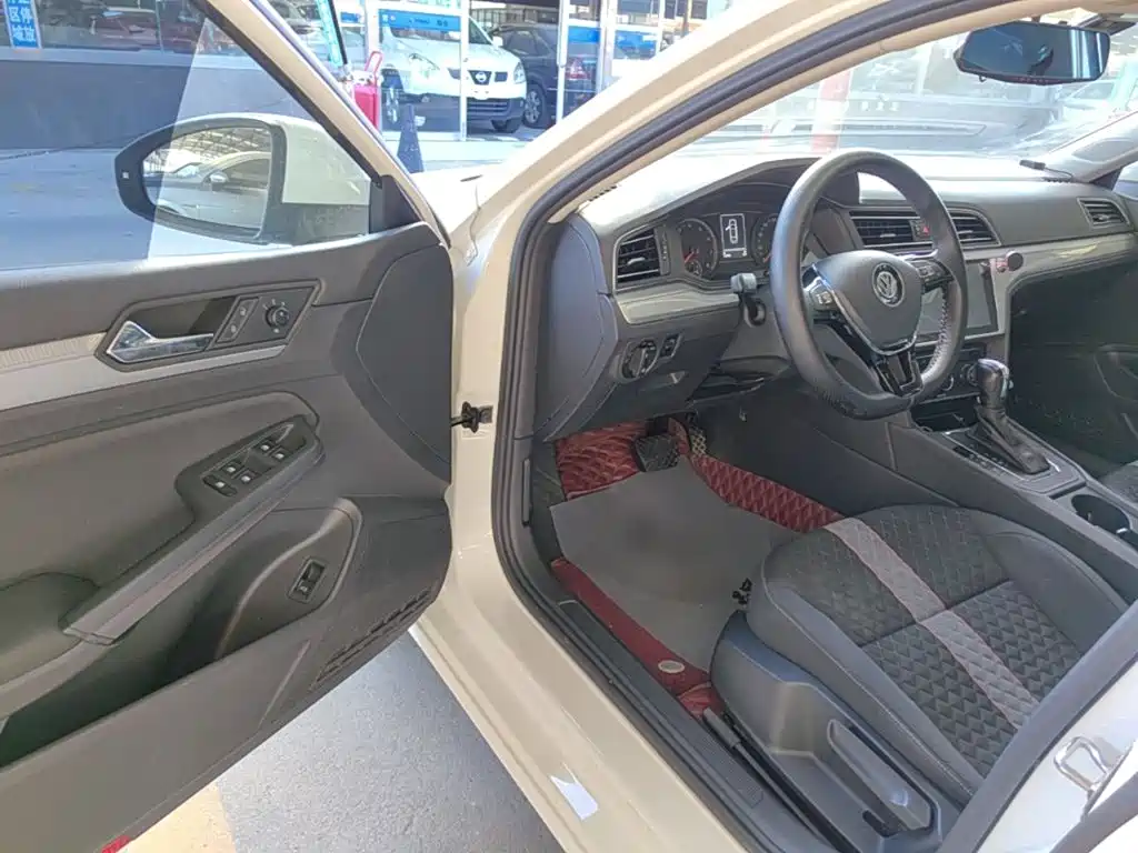 Volkswagen Lamando — миниатюра 16