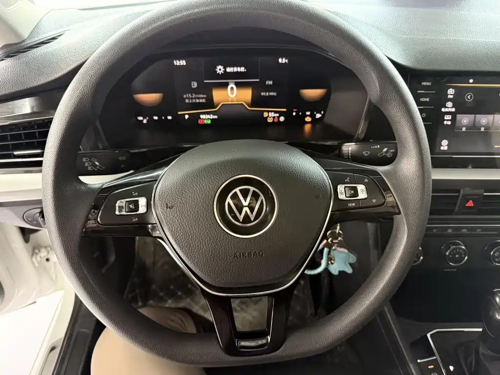 Volkswagen Lavida — миниатюра 11