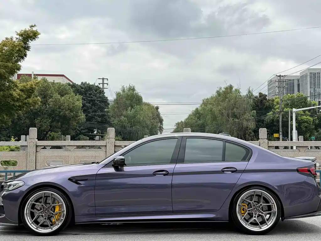 BMW M5 — миниатюра 3