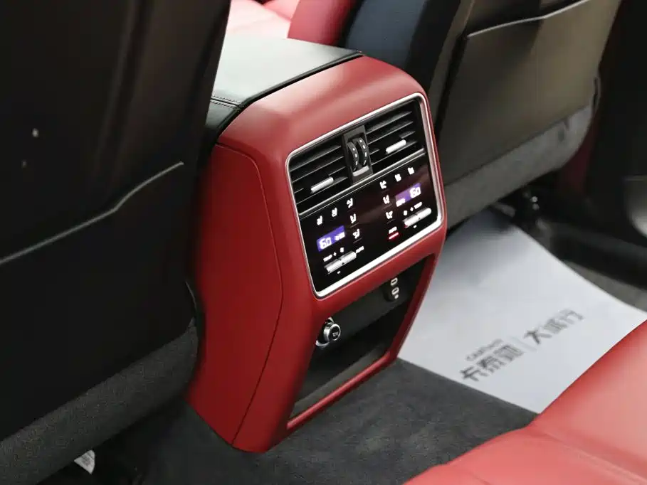 Porsche Cayenne Hybrid — миниатюра 20