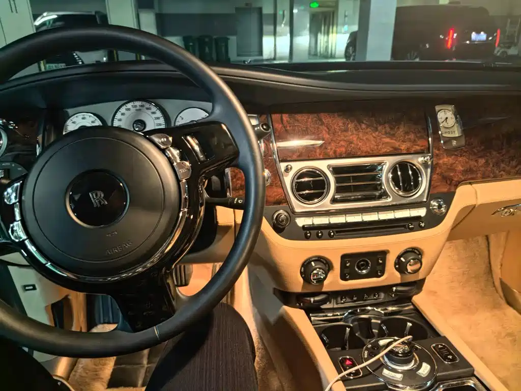 Rolls-Royce Ghost — миниатюра 6