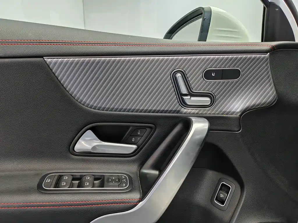 Mercedes-Benz A-Class — миниатюра 18
