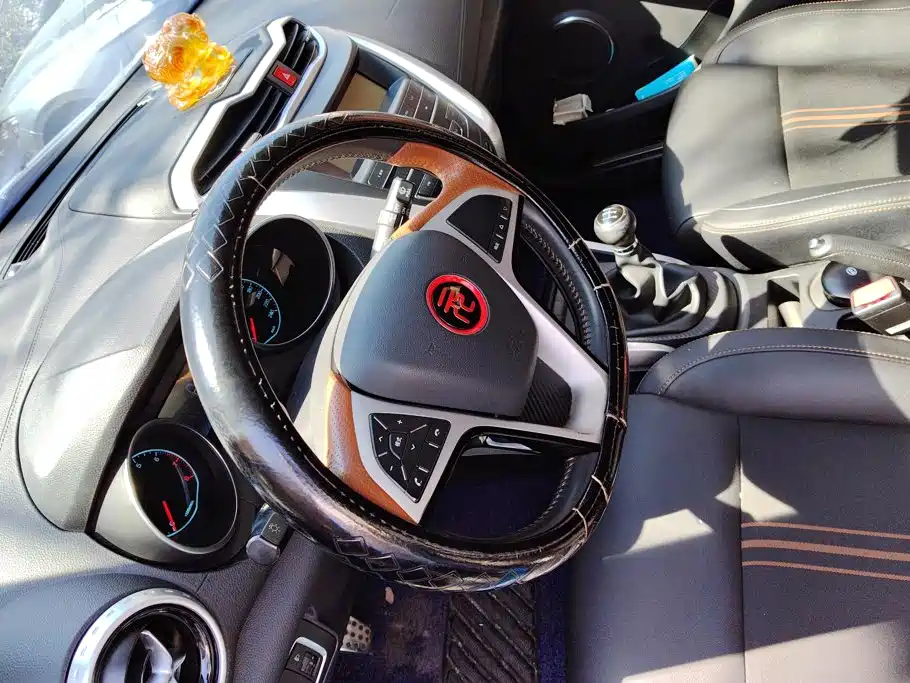 BYD Yuan — миниатюра 13