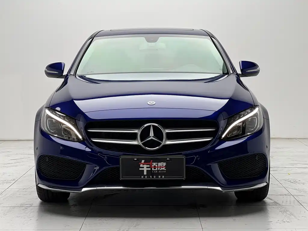 Mercedes-Benz C-Class — миниатюра 2