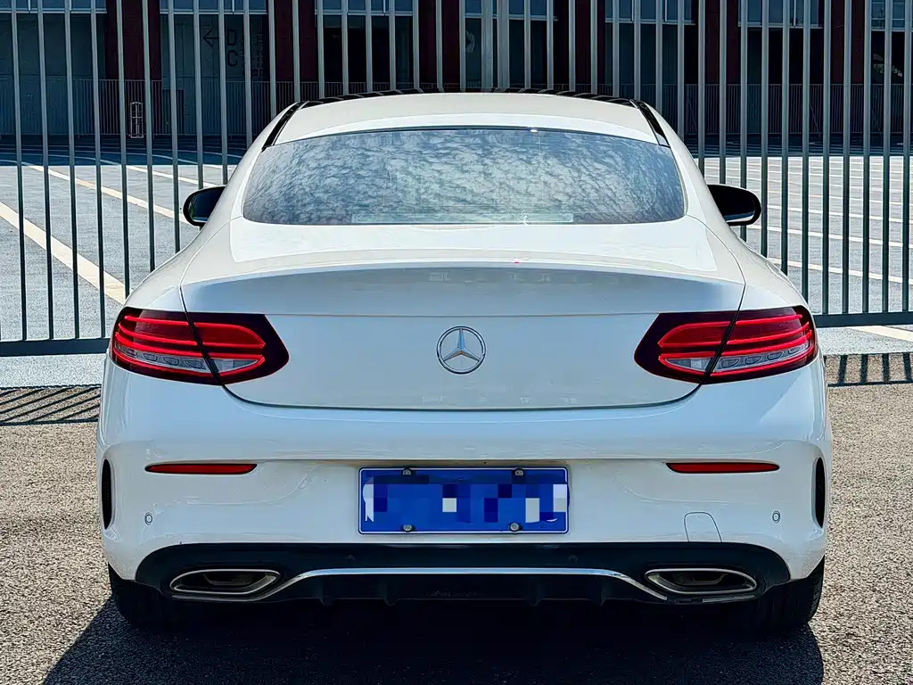 Mercedes-Benz C-Class (Import) — миниатюра 4