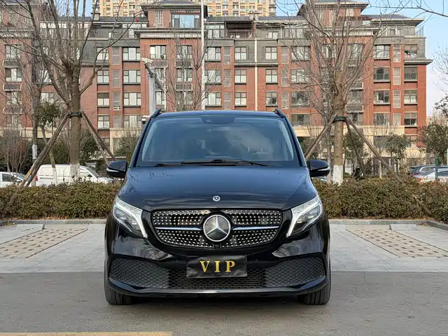 MERCEDES-BENZ V CLASS