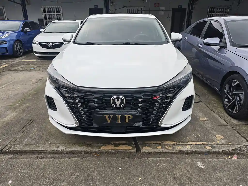Changan Eado — миниатюра 2