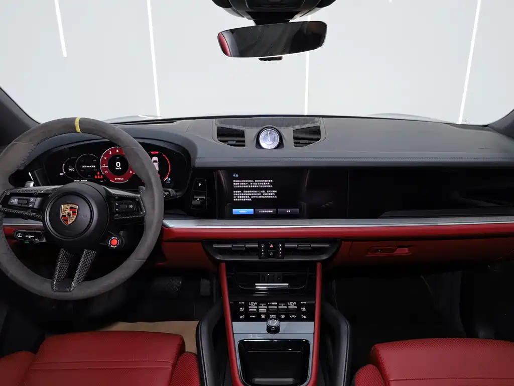 Porsche Cayenne — миниатюра 22