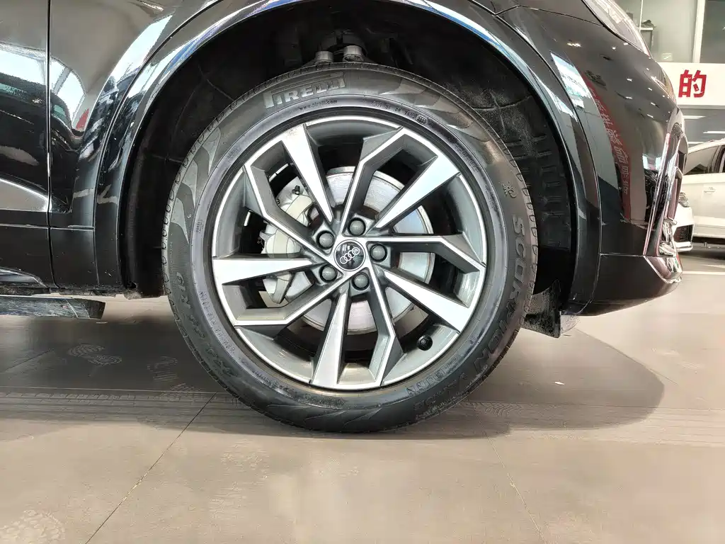 Audi Q5L — миниатюра 16