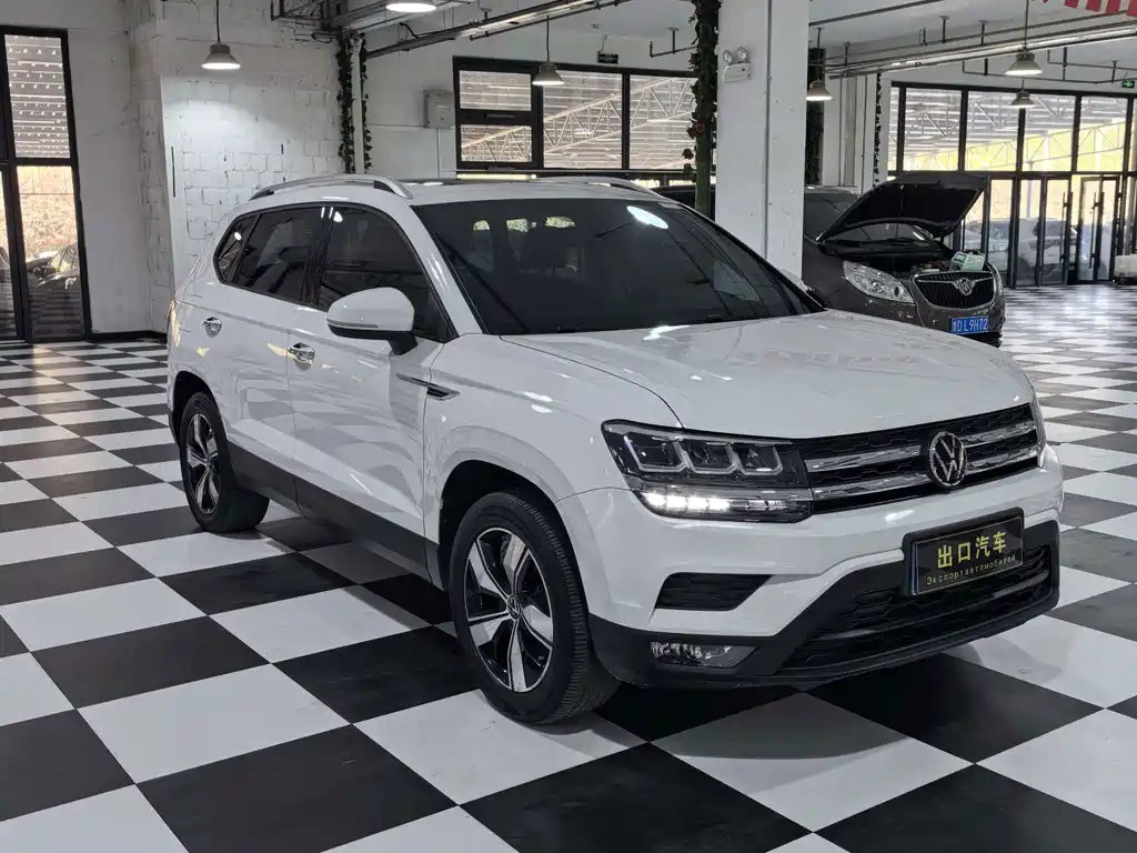 Volkswagen Tharu — миниатюра 3