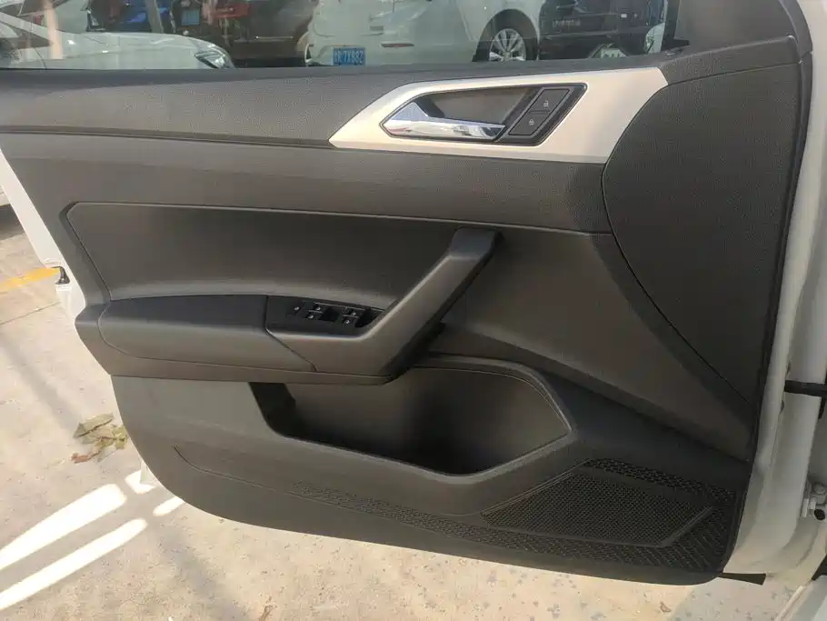 Volkswagen Polo 2021 Plus 1.5L AT