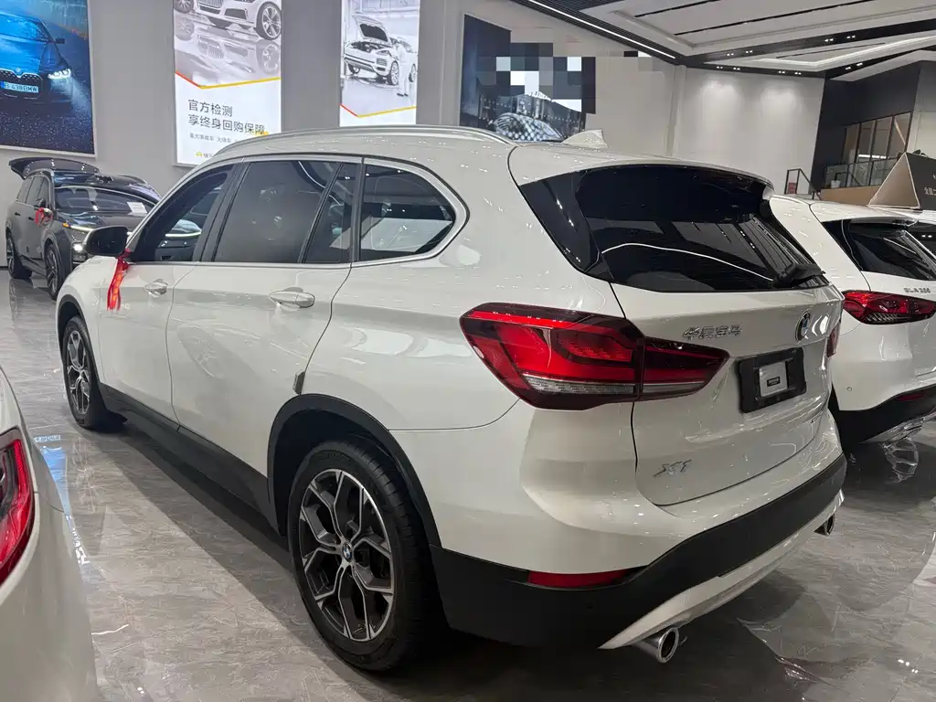 BMW X1 — миниатюра 10