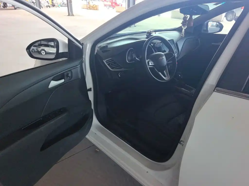 Chevrolet Cavalier — миниатюра 14