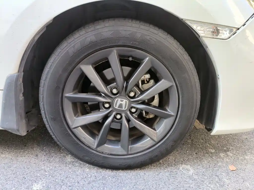 Honda Civic — миниатюра 8