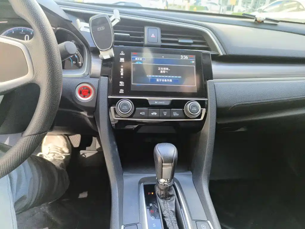 Honda Civic — миниатюра 14