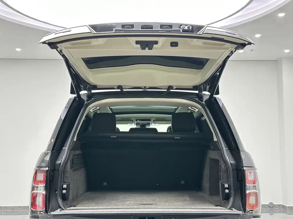 Land Rover Range Rover — миниатюра 23
